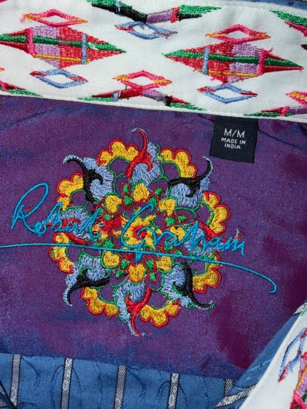 Lot of 3 Robert Graham Luxury Button-Down Shirts - Size Medium - Excellent Cond. - Picture 8 of 14